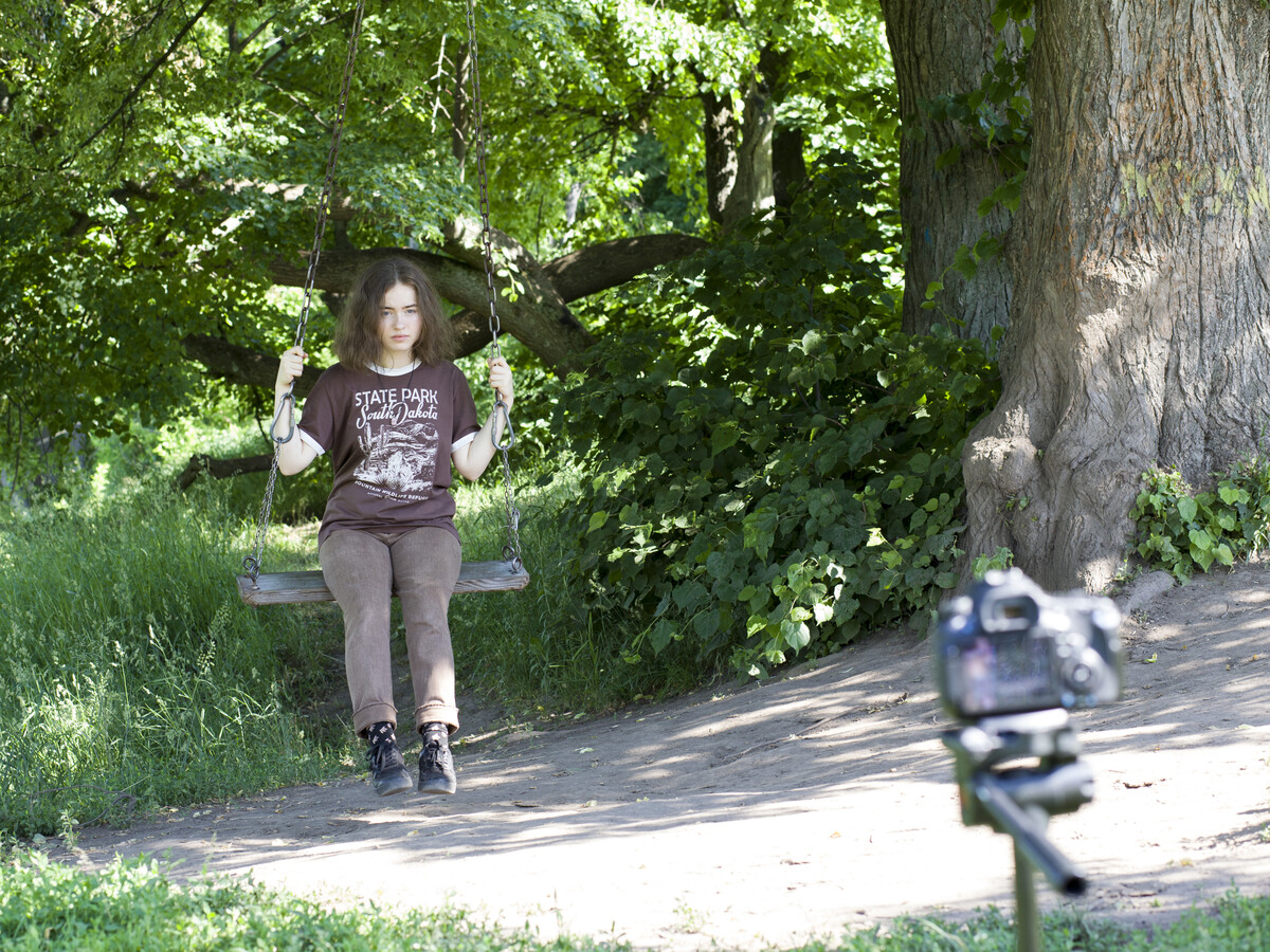 Maya Clars, Maya Clars, Fall Into the Unknown, music video, backstage