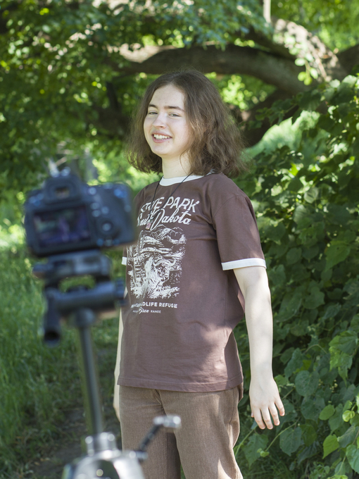 Maya Clars, Fall Into the Unknown, music video, backstage