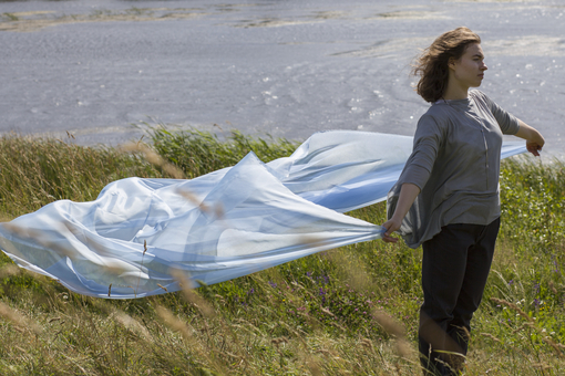 Maya Clars, Parachute, music video, backstage