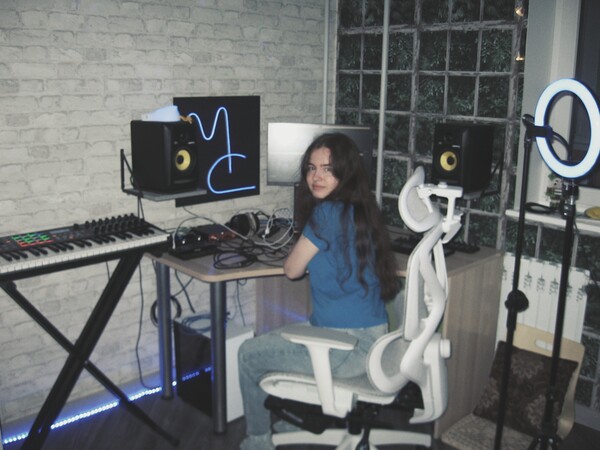 Maya Clars Support Maya Clars